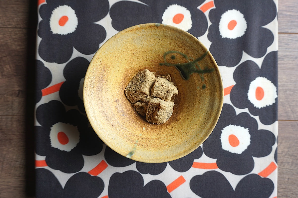 warabi mochi in ceramic bowl