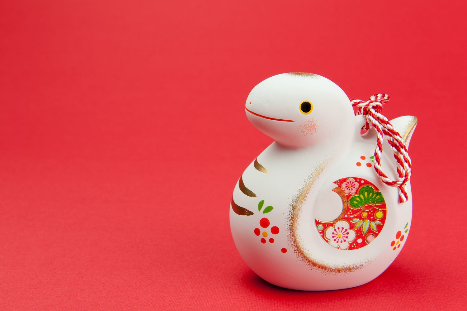 a small figurine of a snake