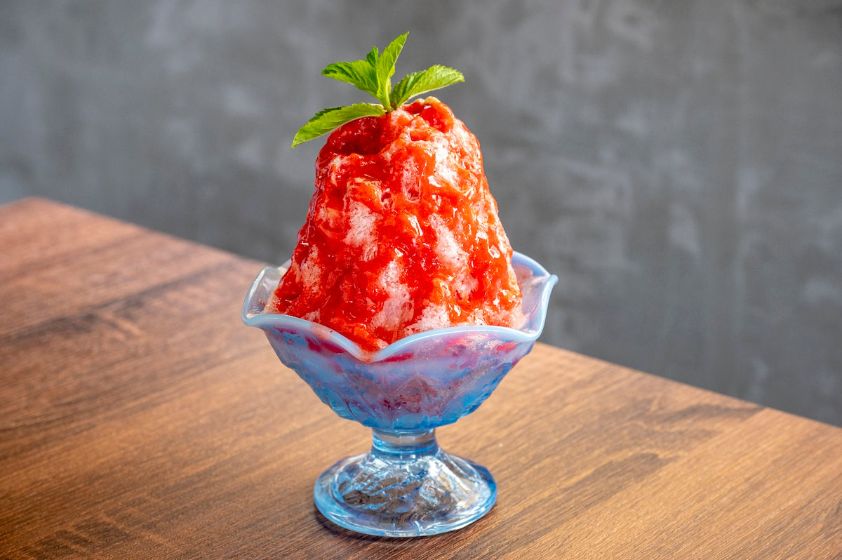 strawberry kakigori