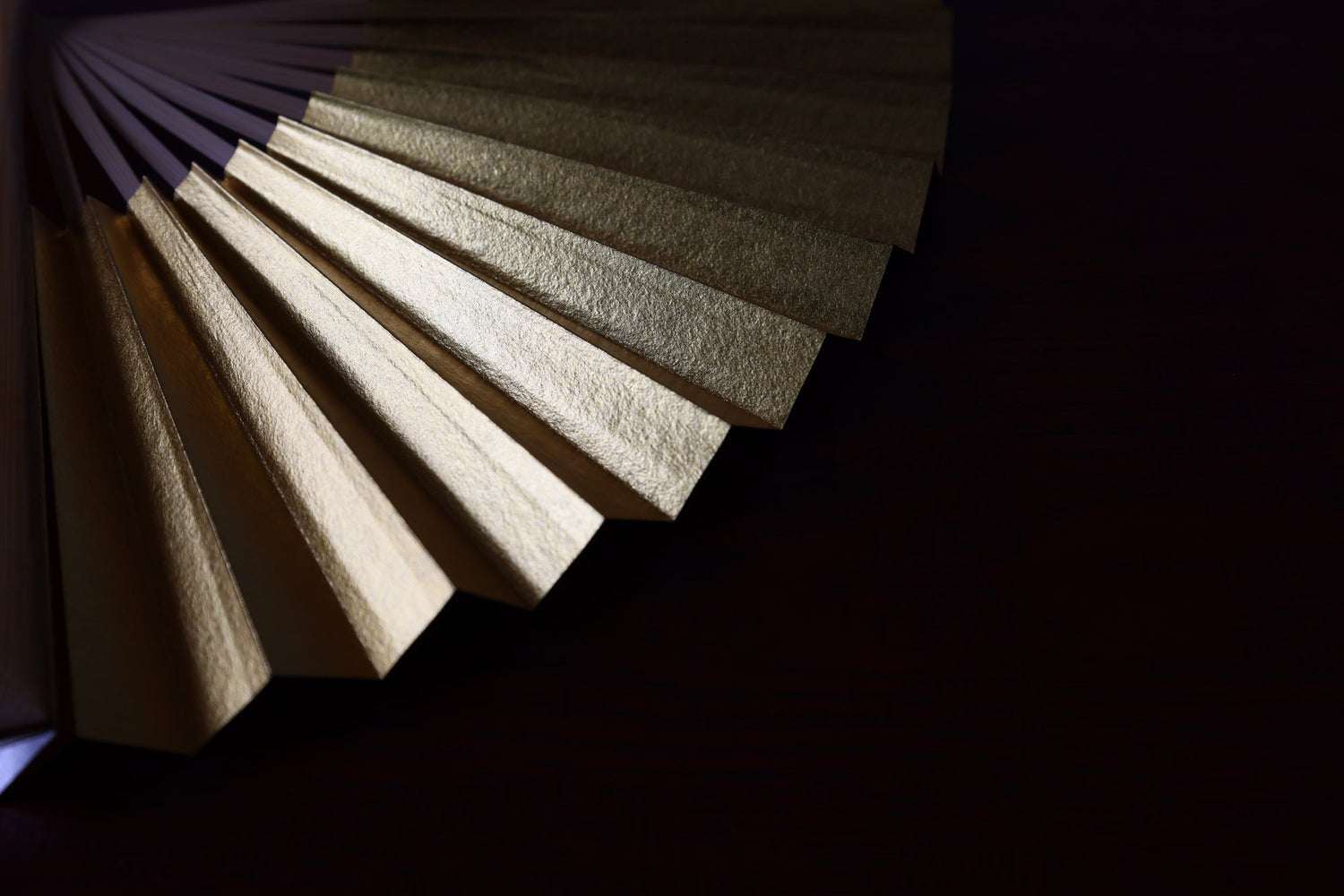 gold sensu fan