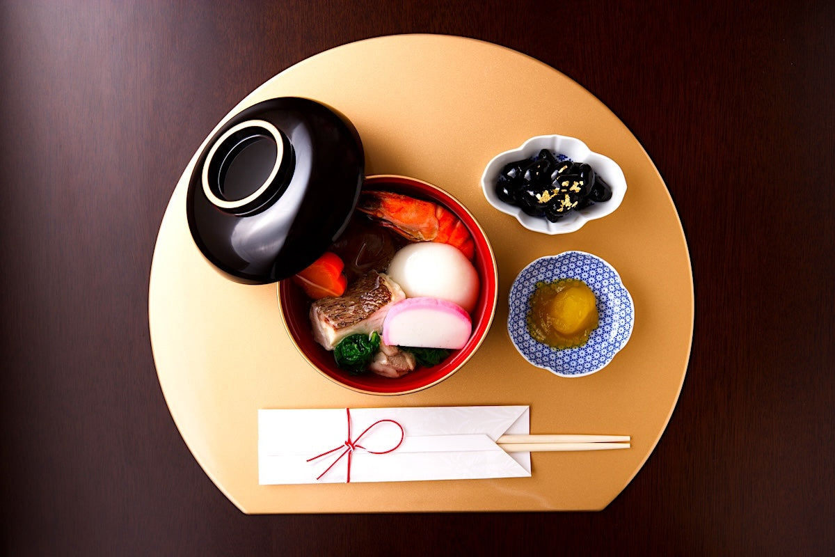 ozoni demonstrating Japanese plating principles